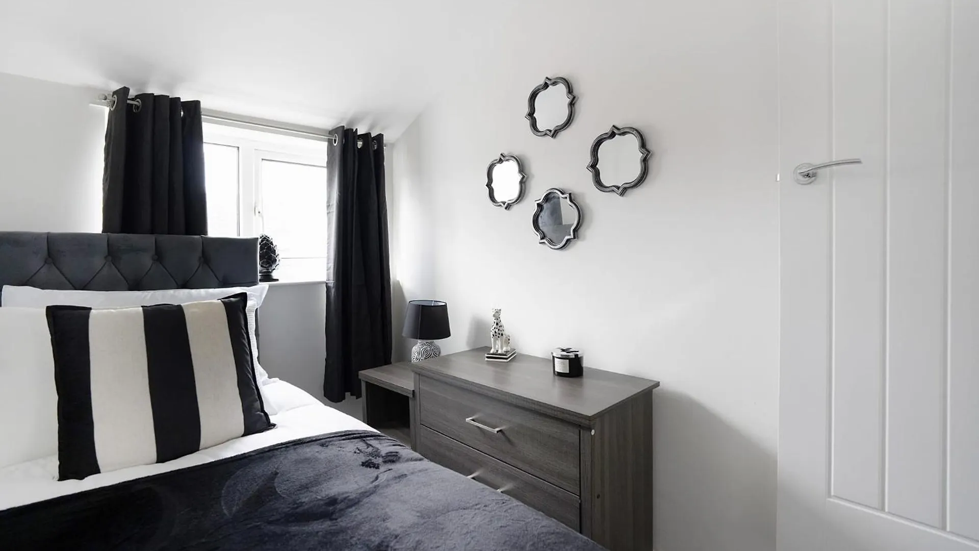 Chic Retreat Coastal Town Sleeps 4 Lejlighed Saltburn-by-the-Sea 0*,